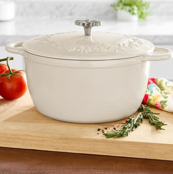 ❤️ New Pioneer Woman Linen 5 Quart Enamel on Cast Iron Dutch Oven with Lid - Picture 1 of 8